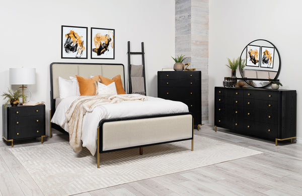 Arini 5-piece Queen Bedroom Set Cream and Black Arini 5-piece Queen Bedroom Set Cream and Black