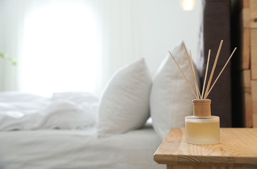 10 Top Oils to Use in the Bedroom - TheSleepLoft