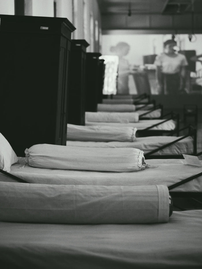 Space-Saving and Stylish Rollaway Beds for Comfort