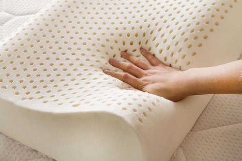 Pro's and Con's of a Latex Mattress - TheSleepLoft