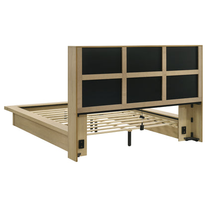 Hendricks 5-piece Queen Bedroom Set Light Oak