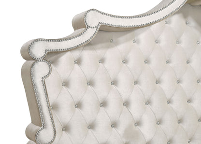 Antonella 4-piece Queen Bedroom Set Ivory 