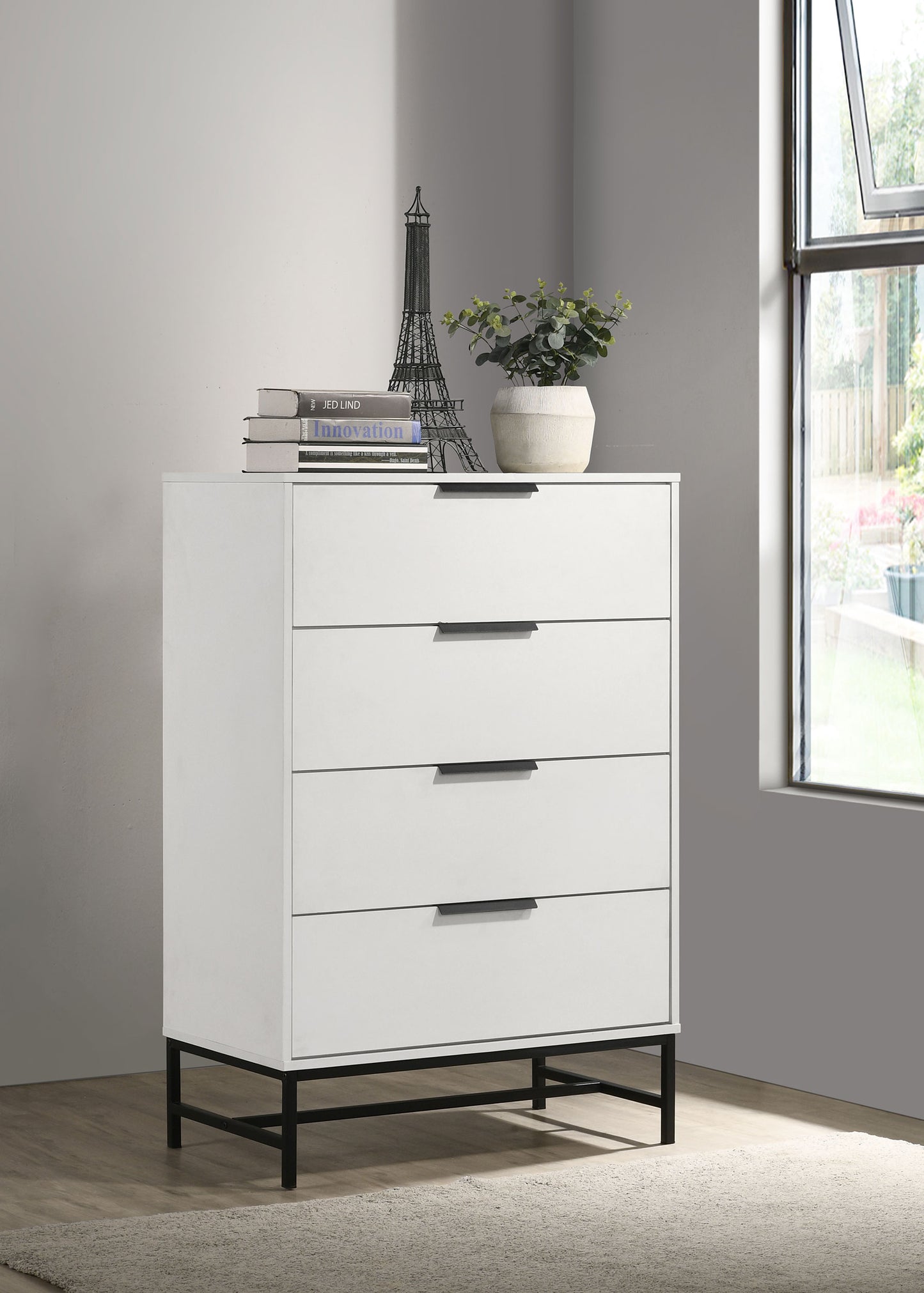 Sonora 4-drawer Bedroom Chest White 