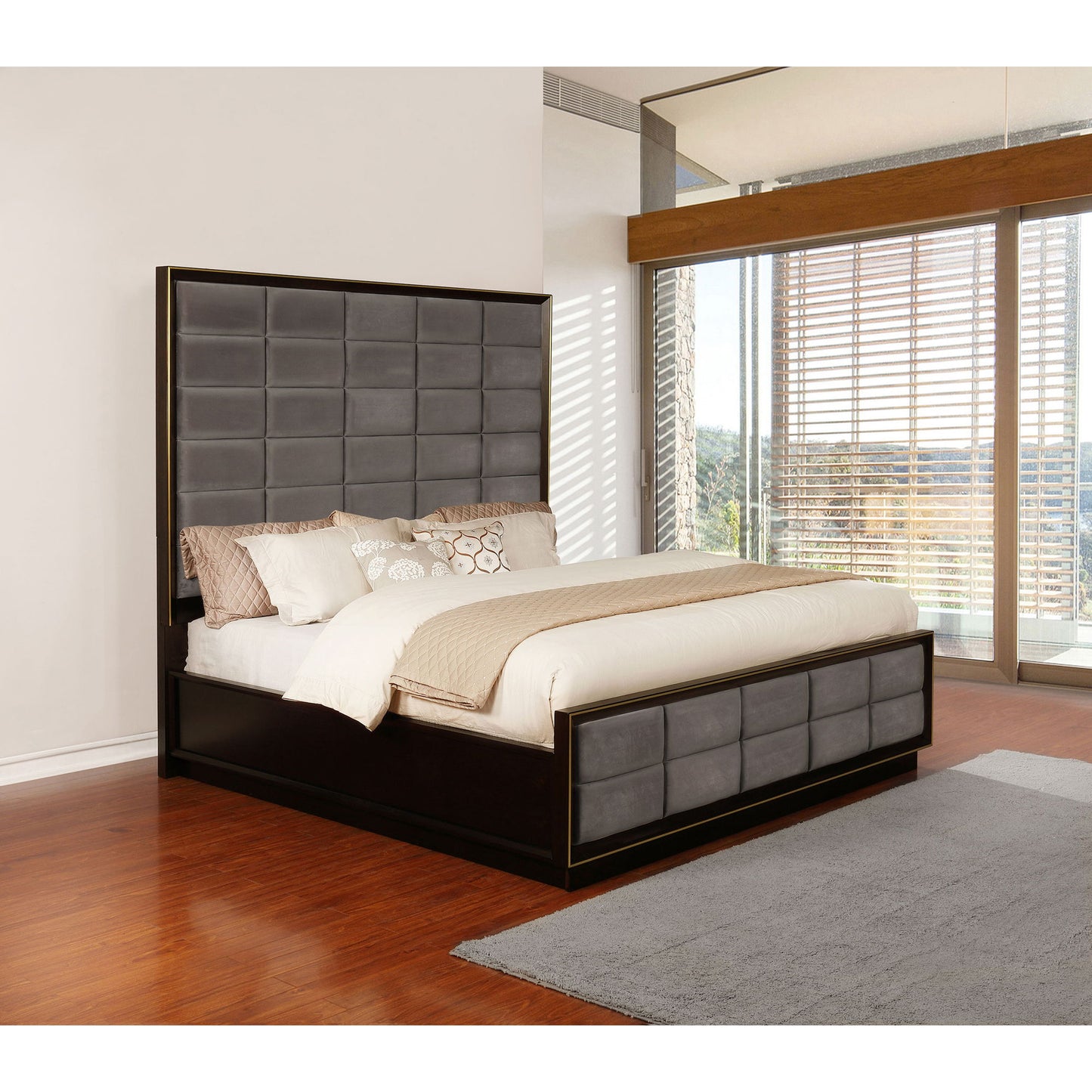 Drea - Panel Bed