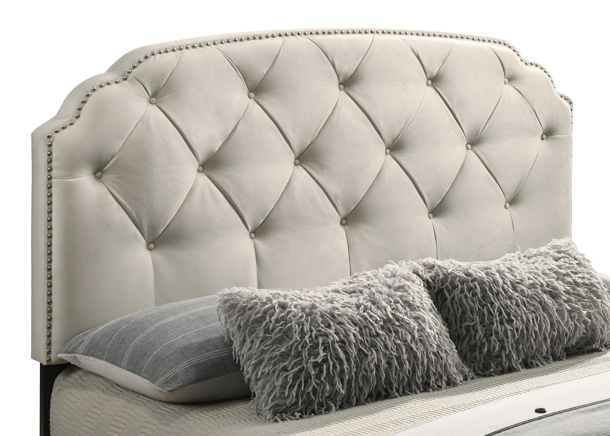 Marianna 4-drawer Upholstered Queen Storage Bed Cream