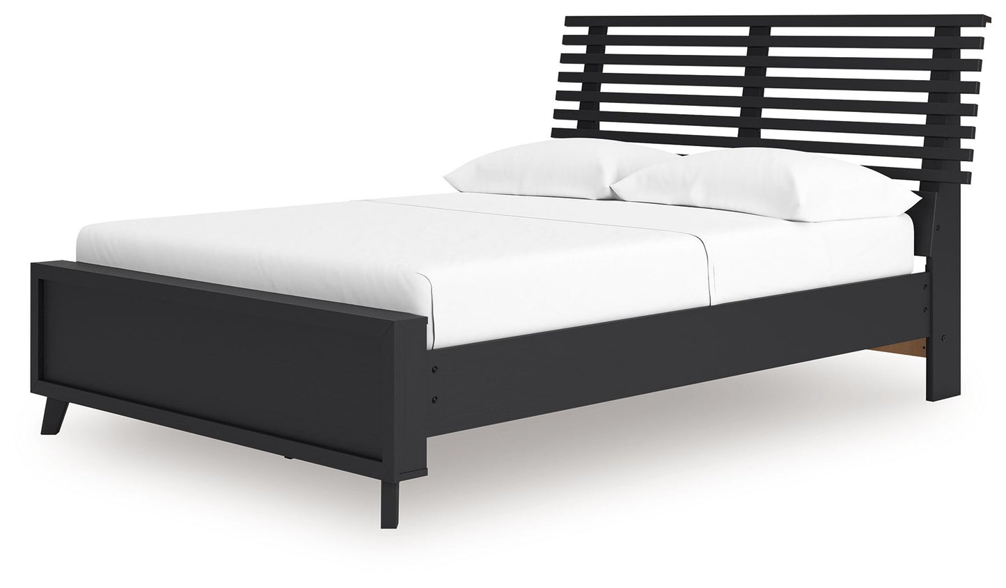 Danziar - Slat Panel Bed