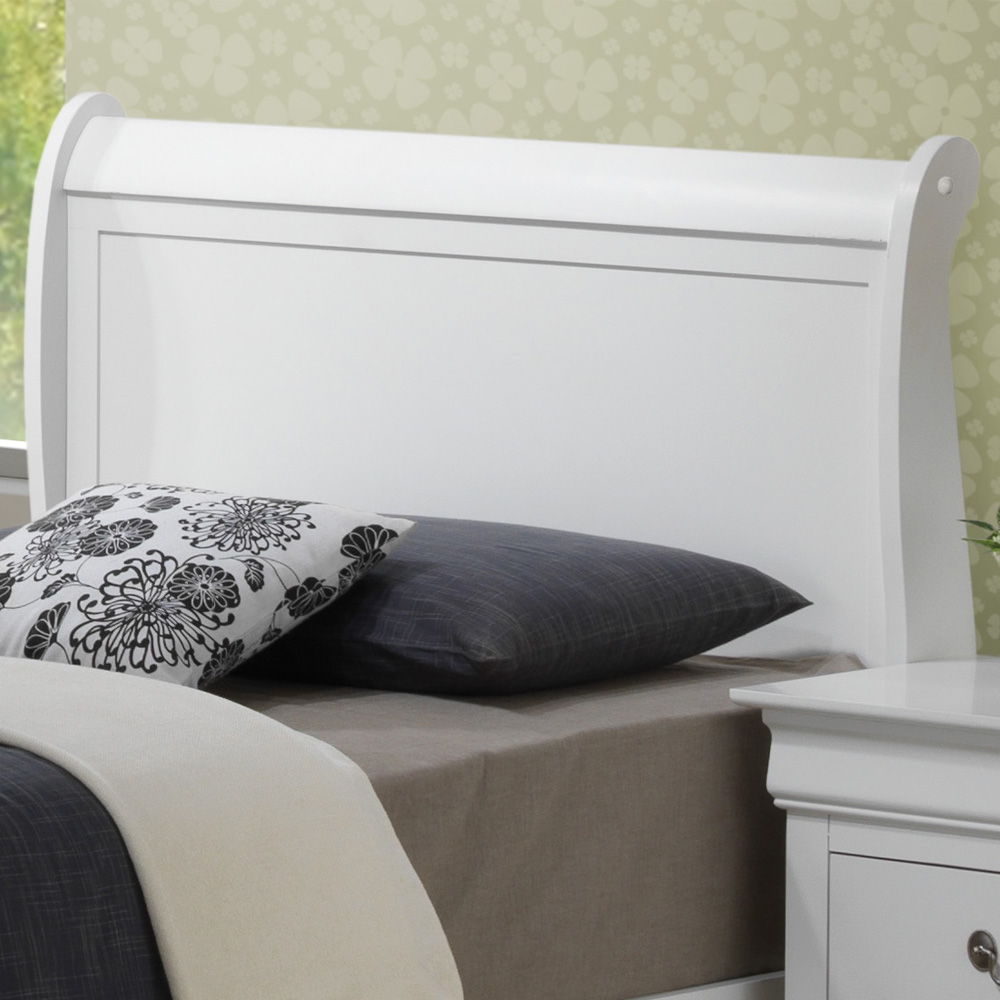 Upholstered Panel Sleigh Bed Design